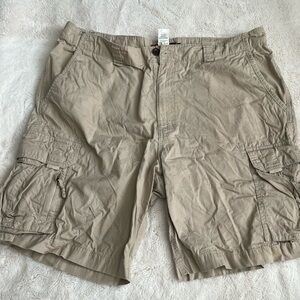 CHAPS Mens Cargo Shorts Size 38 Khaki Beige | Multi-Pocket Outdoor Hiking Casual